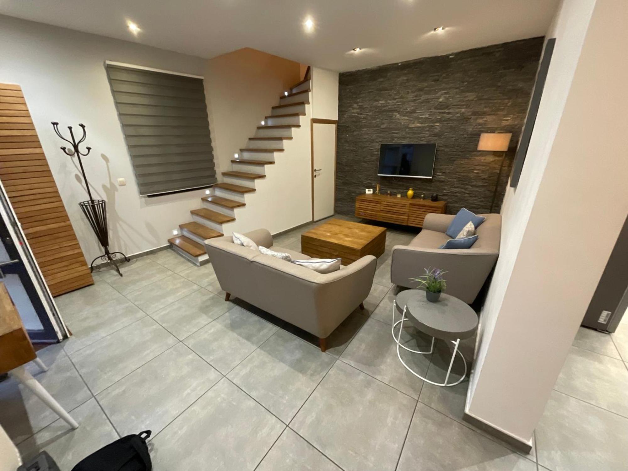 Maison 3 Chambres Proximite Aeroport Et Grand Axes Charleroi Exterior foto